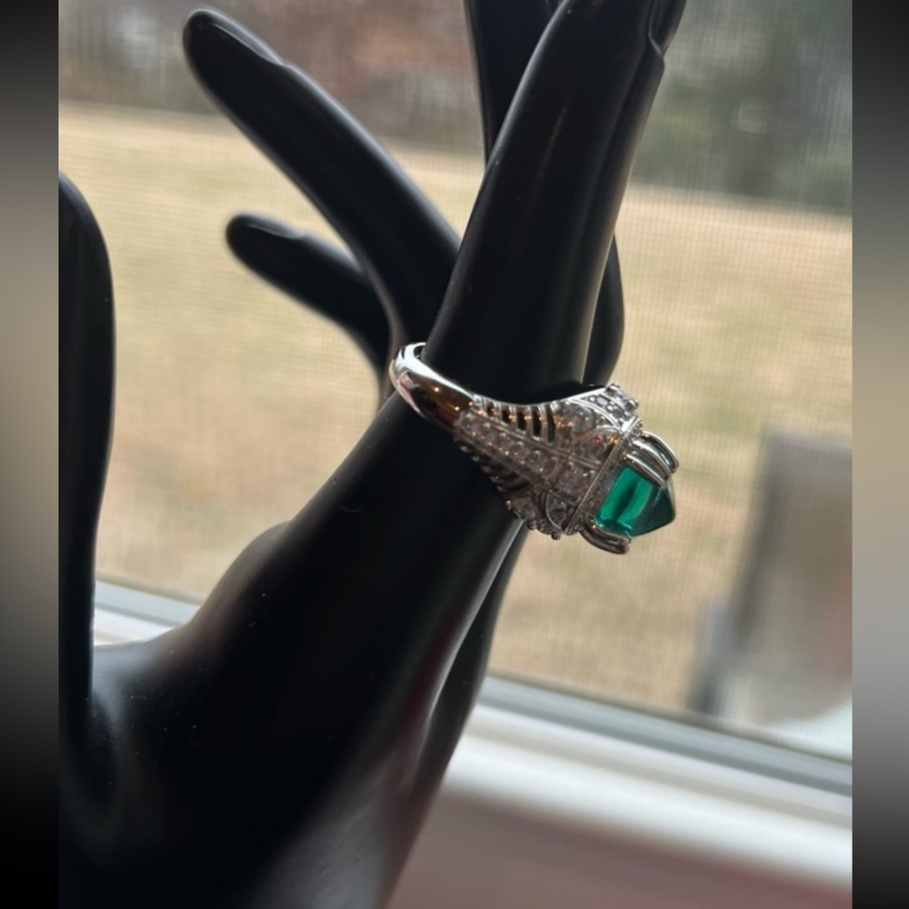 Unique Pyramid Shaped Emerald Statement Adjustabl… - image 6